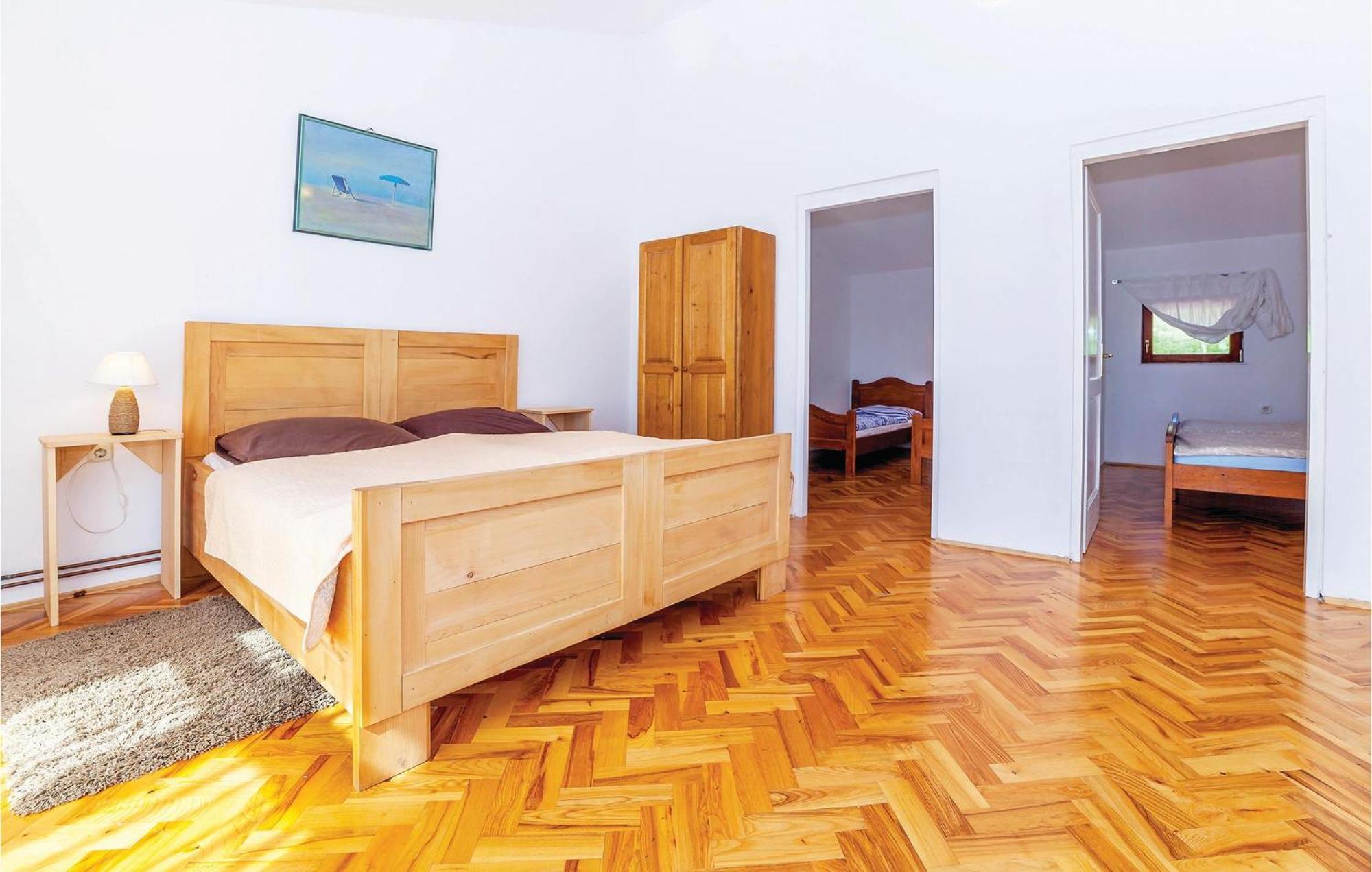 7 Bedroom Pet Friendly Home In Crni Kal Crni Kal  Ngoại thất bức ảnh