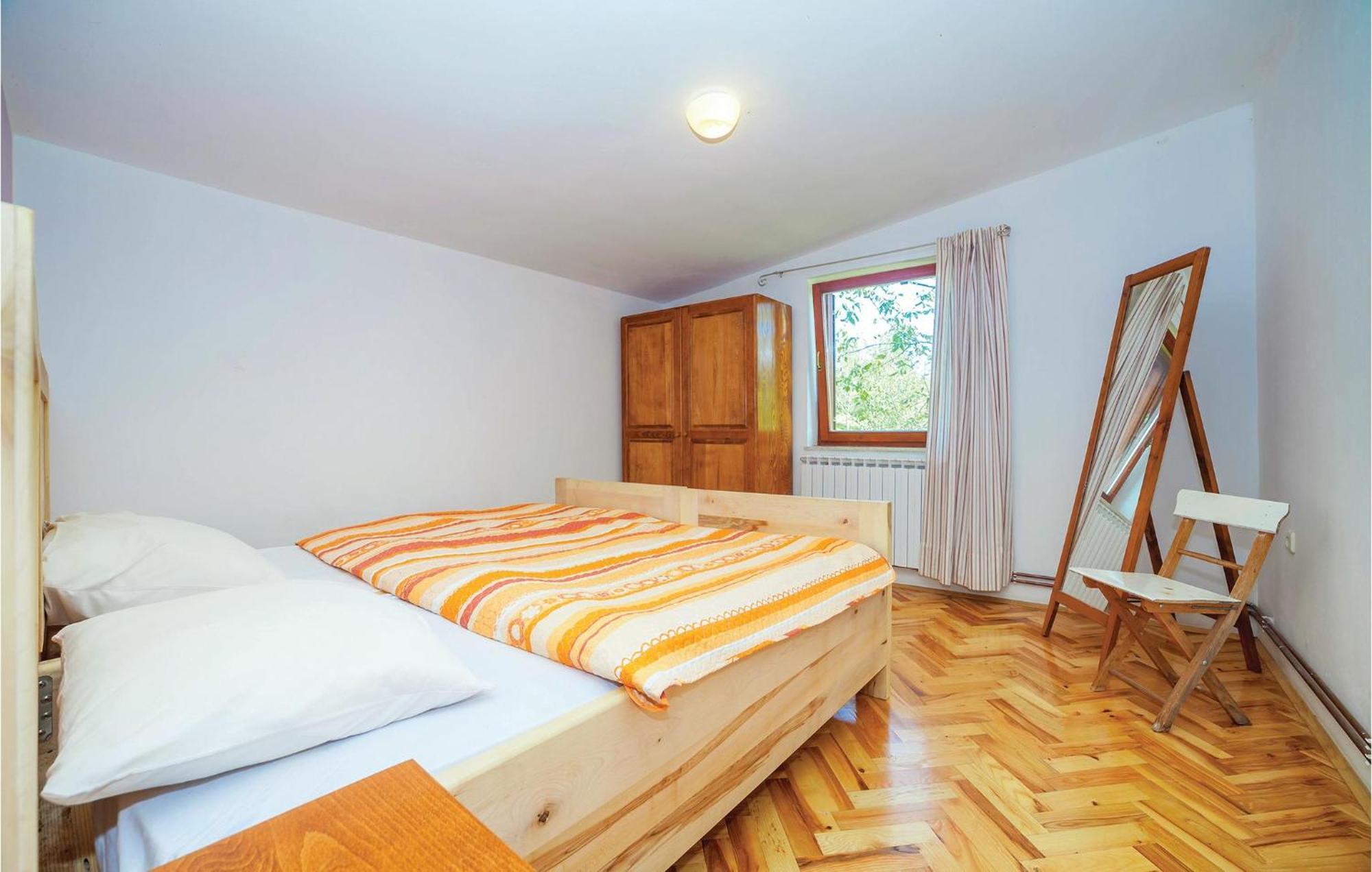 7 Bedroom Pet Friendly Home In Crni Kal Crni Kal  Ngoại thất bức ảnh