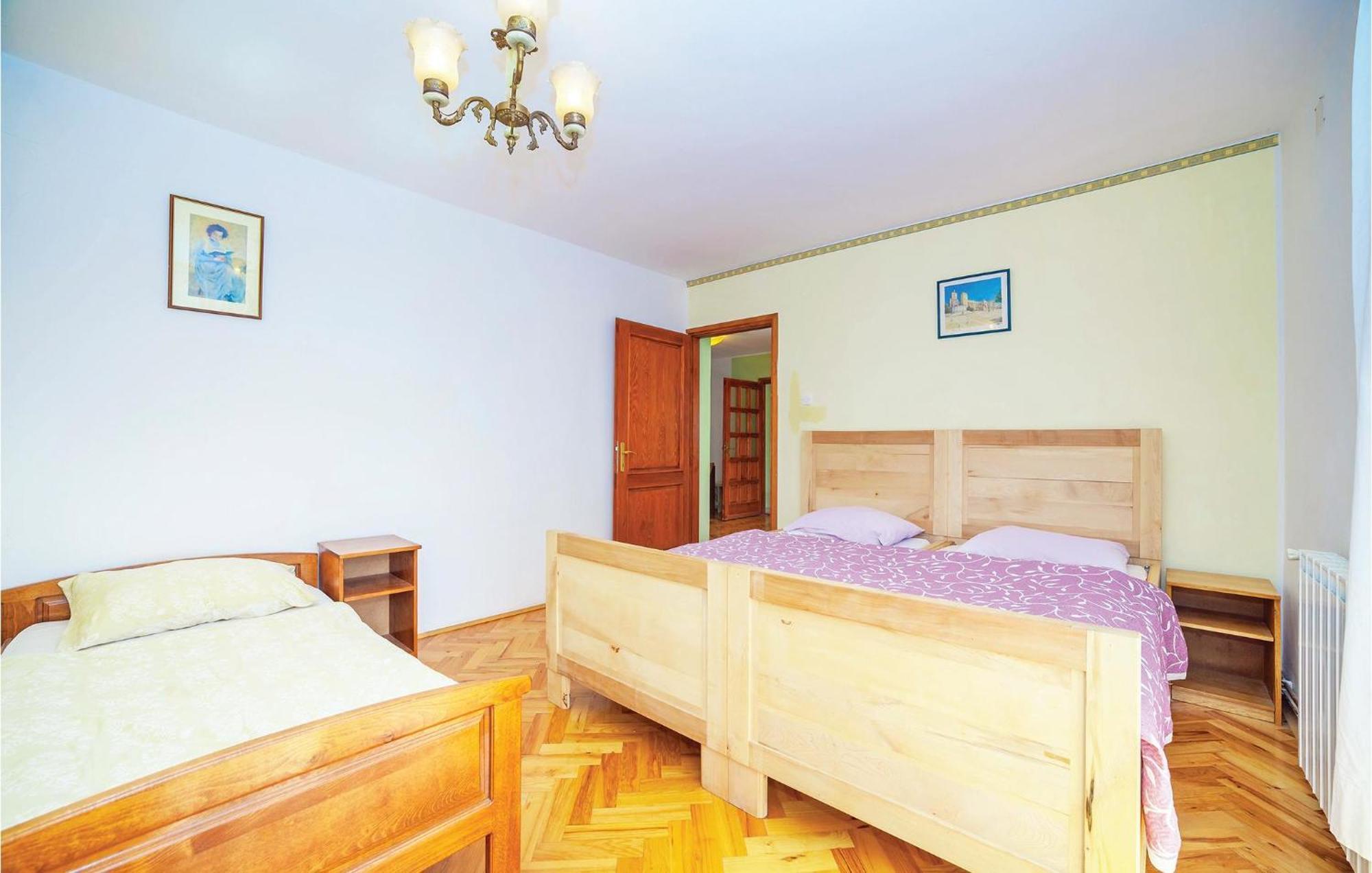 7 Bedroom Pet Friendly Home In Crni Kal Crni Kal  Ngoại thất bức ảnh