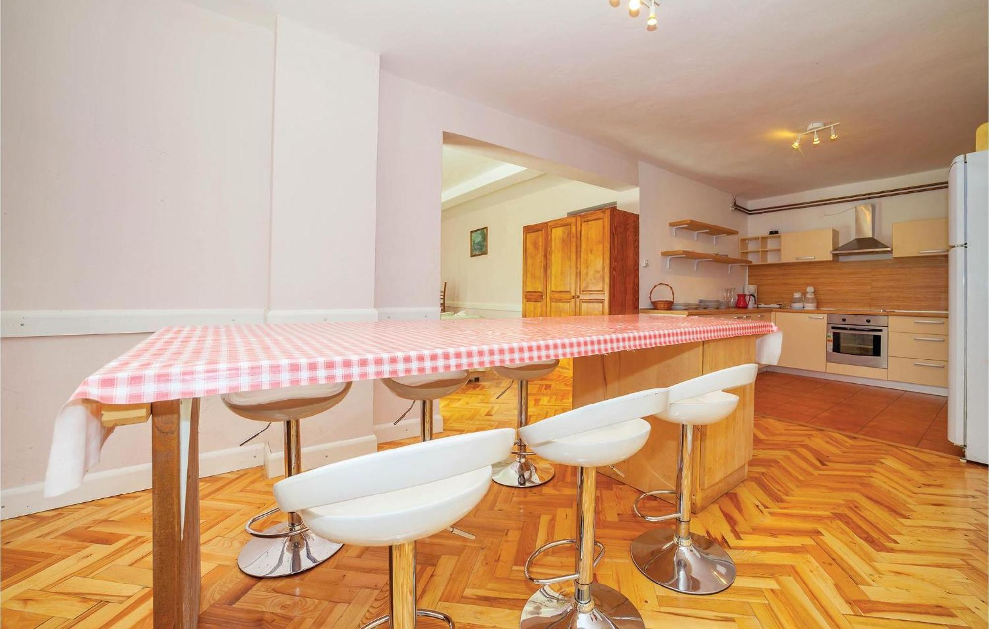 7 Bedroom Pet Friendly Home In Crni Kal Crni Kal  Ngoại thất bức ảnh